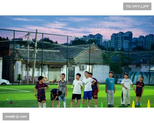 常州队主帅郑小田：以-铺路石-精神扎根青训，重塑城市足球文化